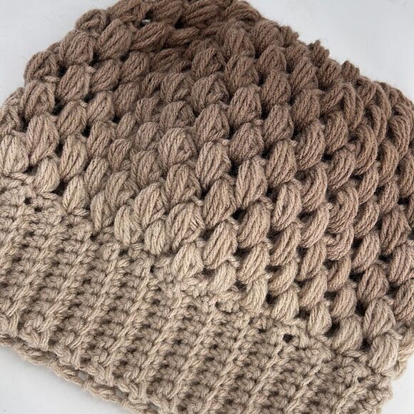 Handmade Napper bun beanie ponytail stocking cap one size NEW brown tan cream - Picture 2 of 10